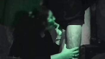 Faby une accro aux bites mature soumise et obéissante avale sans relâche Elle suce avec