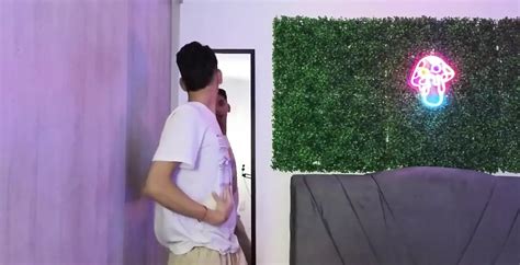 Vídeos pornô e filmes de sexo gay gratuitos mais recentes xHamster