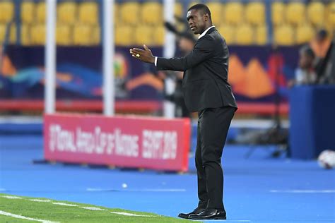 Camarões de Seedorf não sai do zero Benin Gana vence e é líder