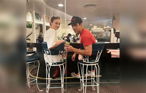 Joe Jonas Poses Nude In Birthday Snap Shot By Sophie Turner