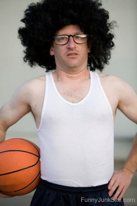 Funny Afro Pictures » Basketball Player Funny Afro Hair