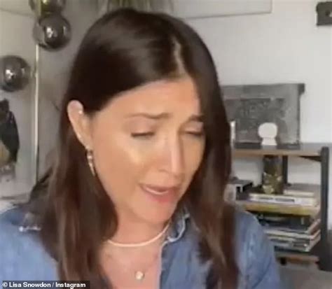 Lisa Snowdon Delights Fans With A Sensational Bikini Clad Video Daily Mail Online