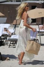 Victoria Silvstedt Seen With Aida Yespica And Debora Castaneda Showing Off Her Hot Legs At The