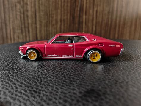 Hot Wheels Nissan Laurel Sgx From Nissan Premium Garage Box