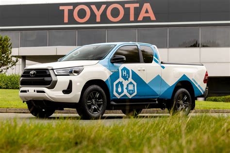 Hydrogen Fuelled Toyota Hilux Bridge Classic Cars