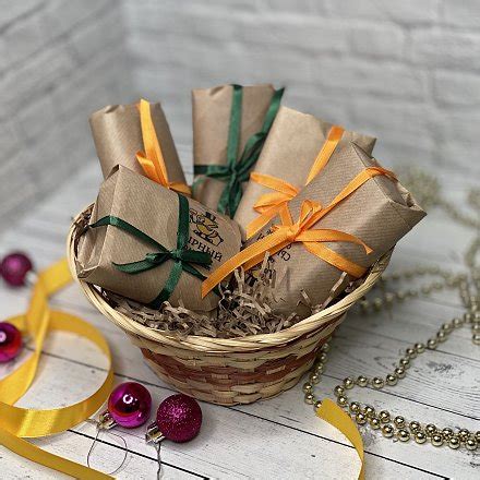 Праздничная корзина мини - NutsBox