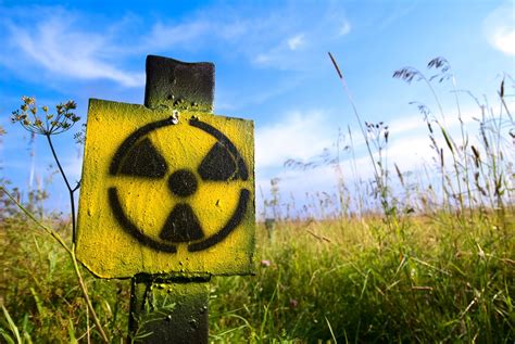 How Radioactive Isotopes are Used in Medicine | Britannica 