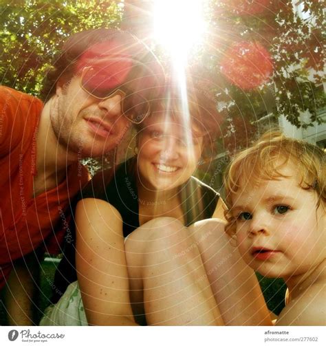 Liebe Sonne Und Familie Ein Lizenzfreies Stock Foto Von Photocase