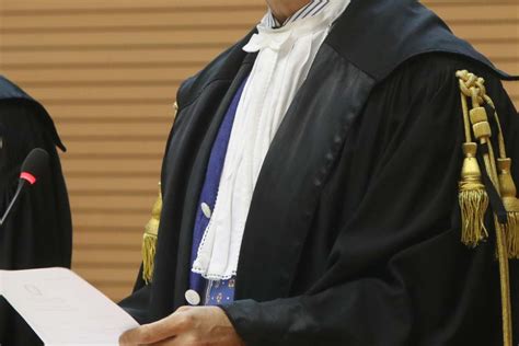 Maternità surrogata decisione Tribunale su coppia gay scatena polemiche