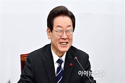 포토 발언하는 이재명 당 대표