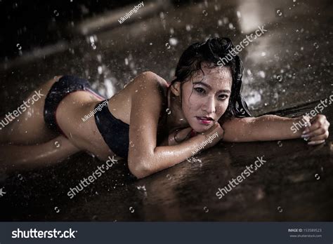 Sexy Bikini Girl On Bed Foto Stok 153589523 Shutterstock