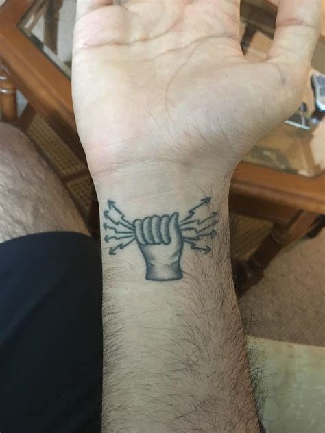 I know it's been done to death, but here is my Wake Up tattoo! Thought you guys would appreciate ...