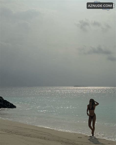 Rosie Huntington Whiteley Sexy And Hot Photos Showing Off Her Slim Body Aznude