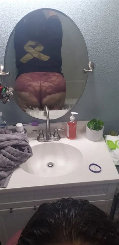 Yummy Nude Pics XHamster