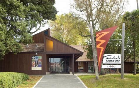 Tairawhiti Museum White Heron Motor Lodge
