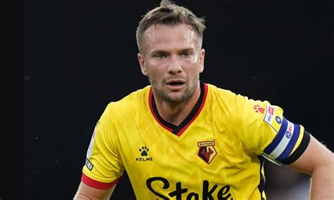 Tom Cleverley facts: Footballer's bio, age, wife, height, salary, wiki ...