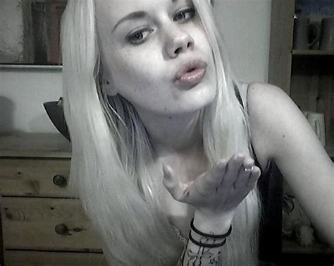 Sweet Tina Yo Amateur Tattoo Whore Make Hard CMTS Porn Pictures XXX Photos Sex Images