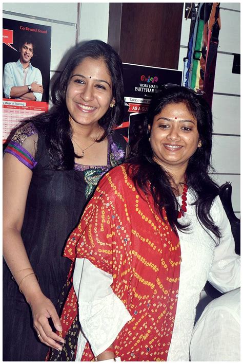 Malayalam Singer Swetha Mohan Hot Rare Photos Actresszoneblogest