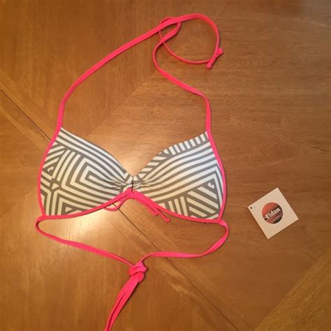 Eidon Swim Eidon By Body Glove Gaia Bikini Top Poshmark