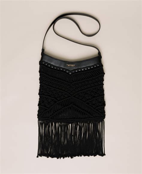 Сумка через плечо из кружева кроше с бахромой женщина, Черный | TWINSET ...