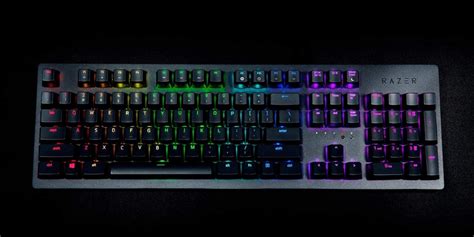 Razer Huntsman vs BlackWidow V3 (2021): Opto-Mechanical vs Mechanical ...