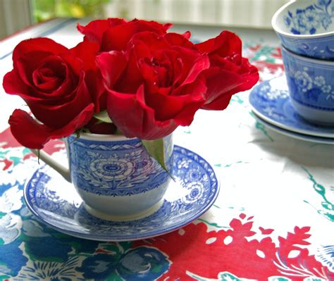 My Painted Garden: Tea By The Sea