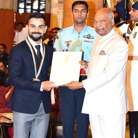 virat kohli biography lifestyle income age girlfriends