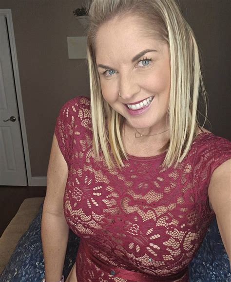 CHOOSE A MILF NEXT DOOR TO HAVE SEX TODAY Tricities Pitt Maple Metro Vancouver Female