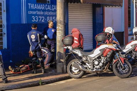 Motociclista fica ferido após sofrer queda São Carlos Agora