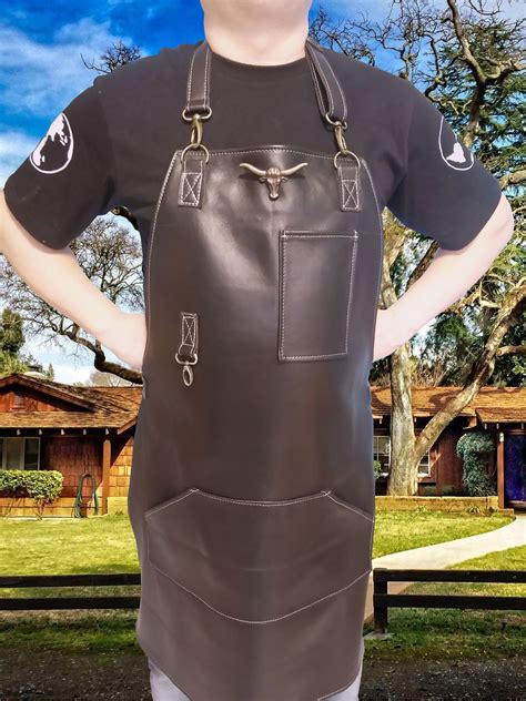 Купить мужской брутальный коричневый кожаный фартук "Бык" ручной работы ...