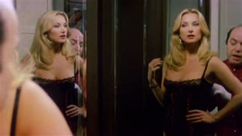 Barbara Bouchet Nuda Anni In La Moglie In Vacanza L Amante In