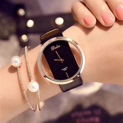 High Quality Fashion Leather Strap Black Women Watch Casual Love Heart