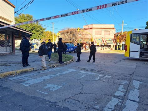 Tragedia En Santa Fe Un Joven Muri Tras Caer De Un Micro Mirador