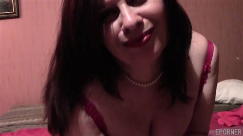 Mature Babe Rubs Hairy Vagina