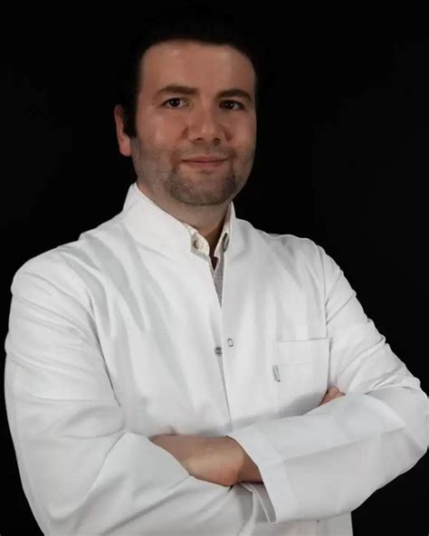 Our doctors - Elit Polikliniği - Plastik Cerrahi & Medikal Estetik Merkezi