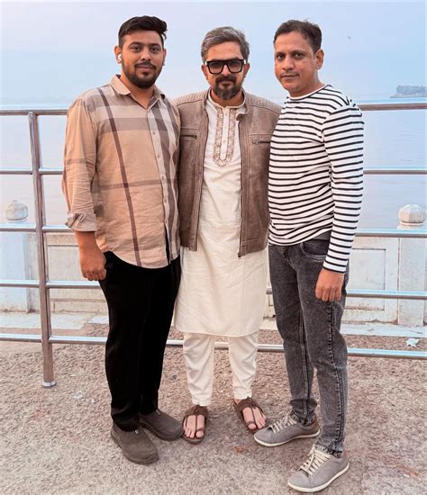 hussain mansuri    smile humanity happiness instagood