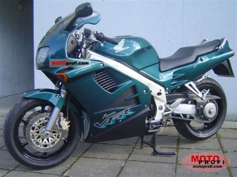 Honda VFR 750 F 1997 Specs and Photos