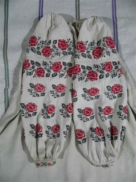 Полтавщина | Traditional outfits, Ukrainian, Boho shorts