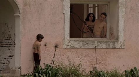 Anal A Couceyro Nue Dans La Rabia