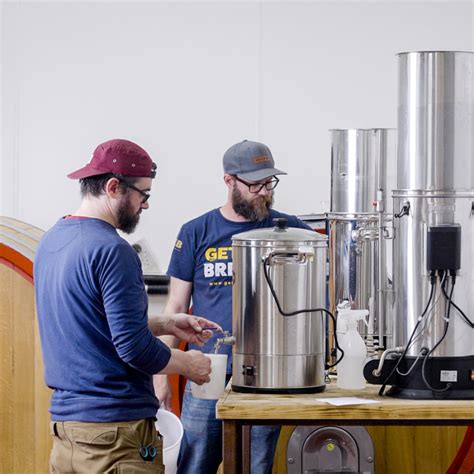 Homebrewing Experience In Our Brewery Get Er Brewed Homebrew