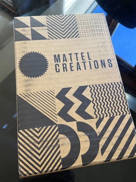 MATTEL CREATIONS HOT Wheels DeLorean DMC Alpha Ensemble De Collection EN MAIN EUR