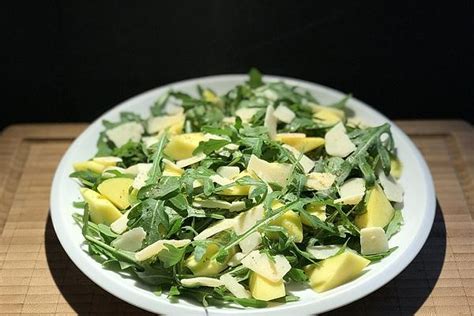 Rocket Carrot And Mango Salad