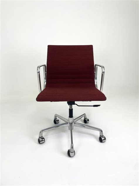 ICF Charles Eames Ray Eames Office Chair Aluminum Group EA 117