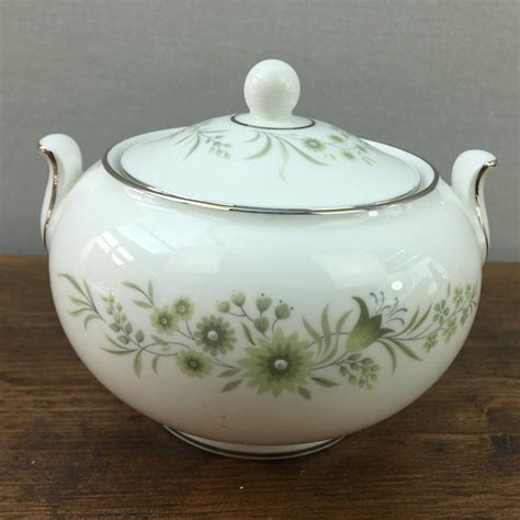 Wedgwood Westbury Lidded Sugar Bowl Mrpottery