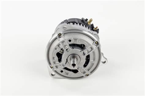 0 123 105 001 BOSCH Lichtmaschine 14V, 50A, exkl. Vakuumpumpe für ...