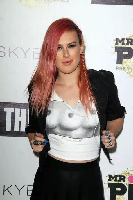 Rumer Willis Whips Off All Her Clothes And Takes A NAKED Selfie The Mirror