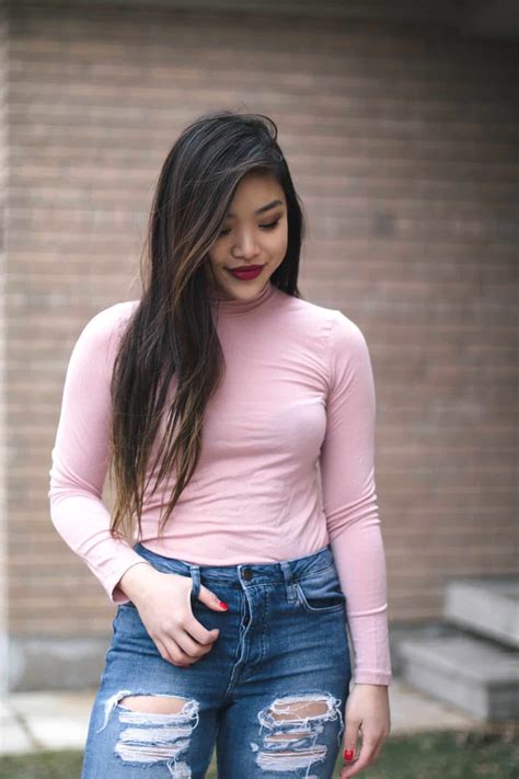 10 Valentine's Day Outfits for Every Occasion (Casual & Dressy)