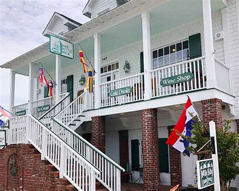 Historic Downtown Shopping in Swansboro