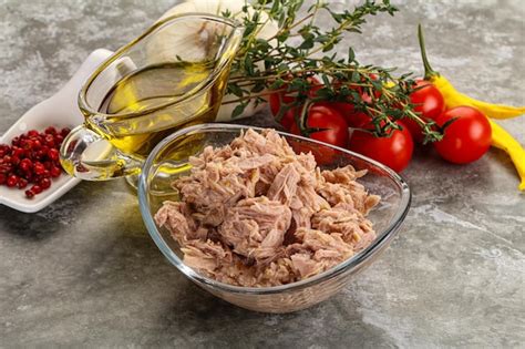 Premium Photo | Canned tuna fillet for salad