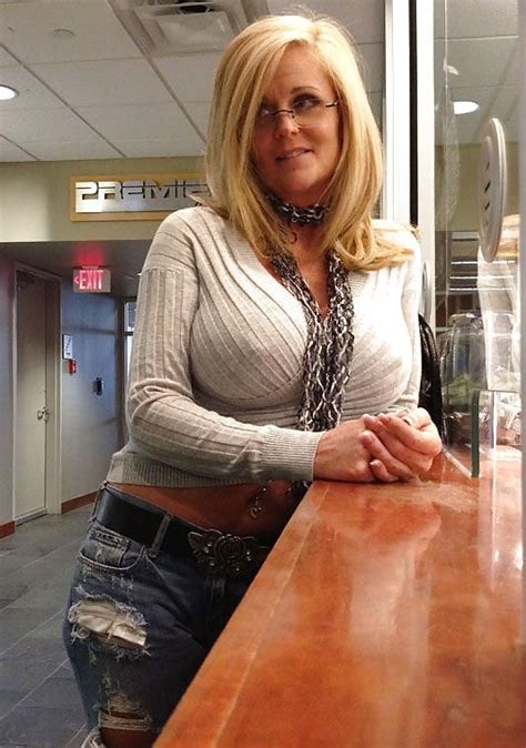 Superb MILF Porn Pic